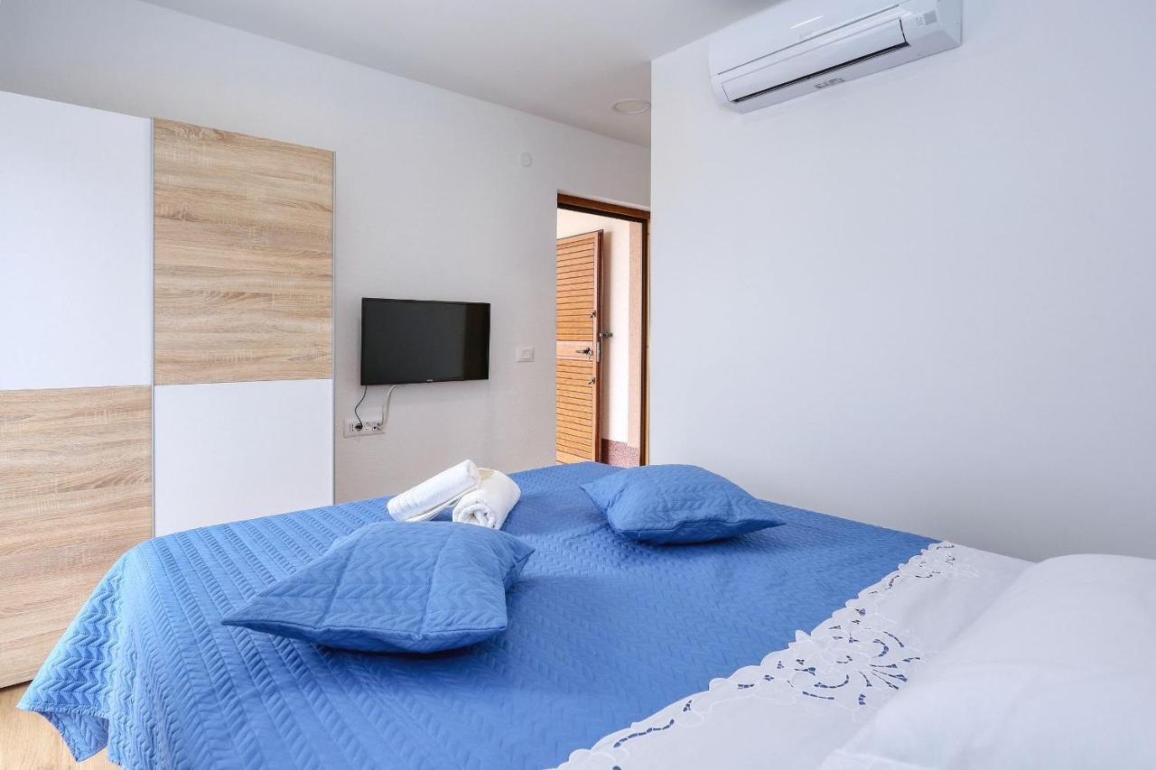 Apartments Poljak Rtina Exterior photo